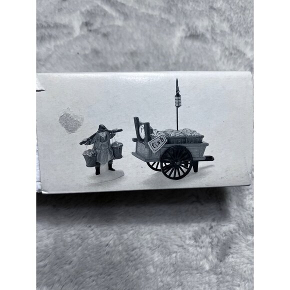 Department 56 Heritage Village Collection Chelsea Market Fish Monger & Cart - Picture 7 of 7